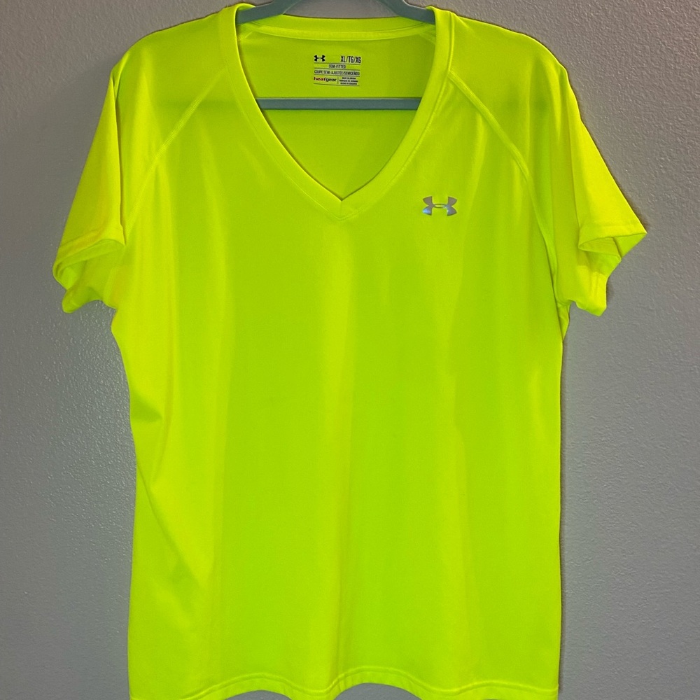 Underarmor neon yellow workout top Size XL